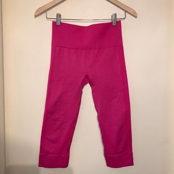 Lululemon Seamlessly Street Crop Capri Leggings, 4 - Picture 5 of 8